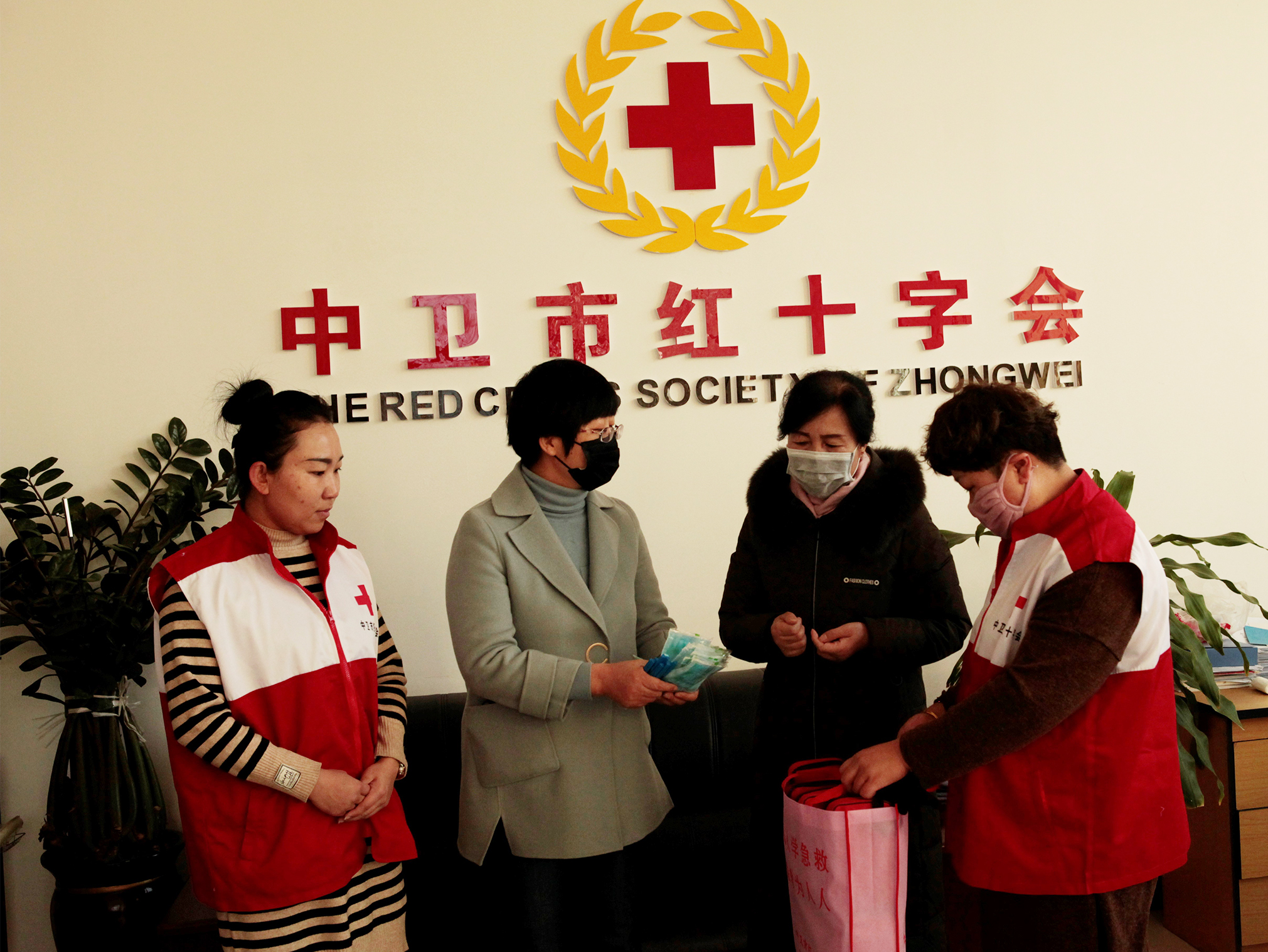 抗擊疫情人人有責(zé)，早康枸杞為奮戰(zhàn)一線的英雄加油助力！